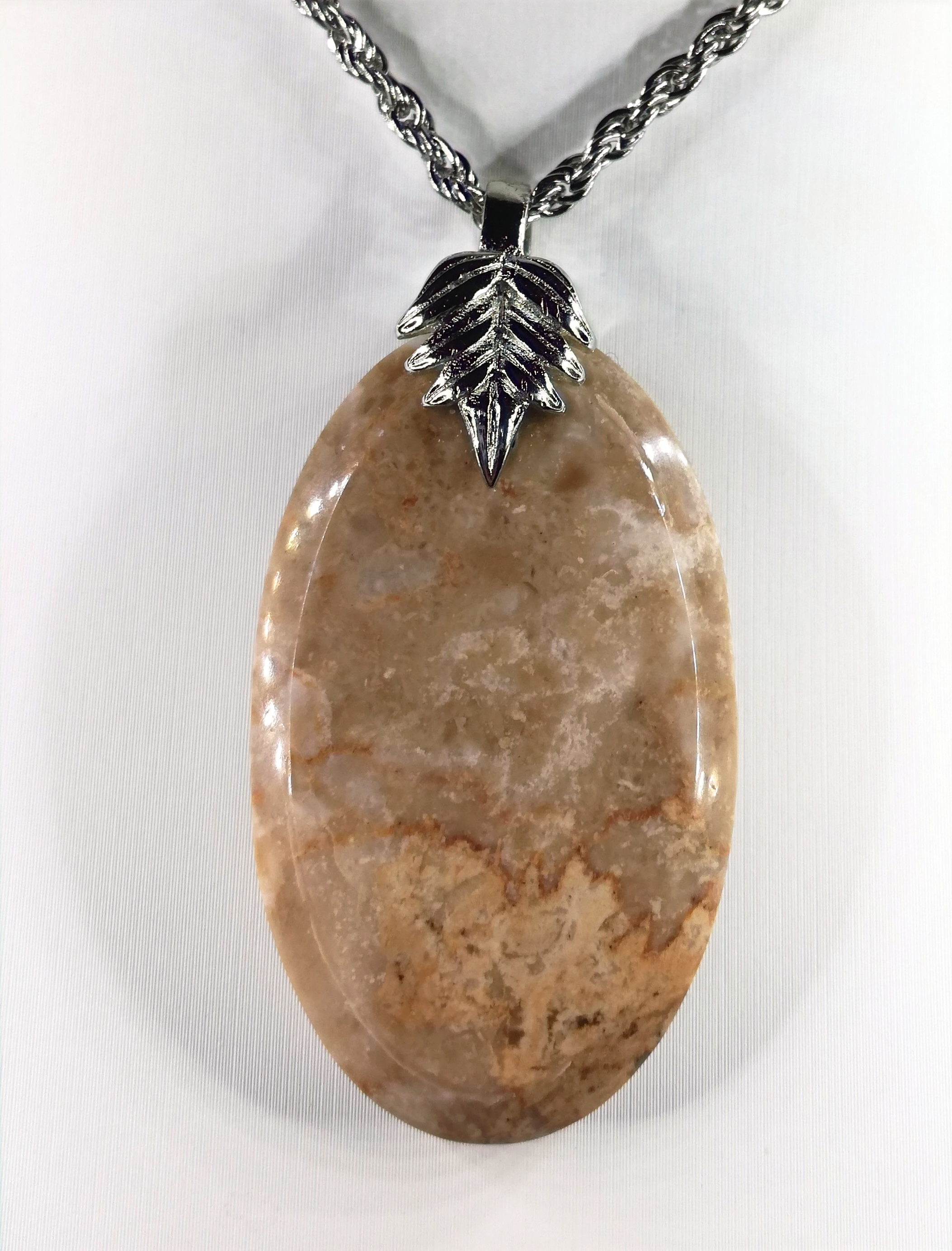 Pendentif Pierre de Haute-Savoie Fait Main en France (74)