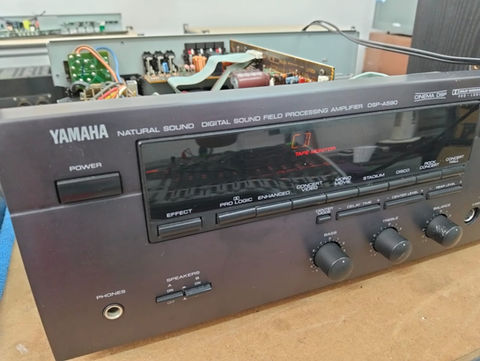 YAMAHA Processing Amplifier DSP-A590