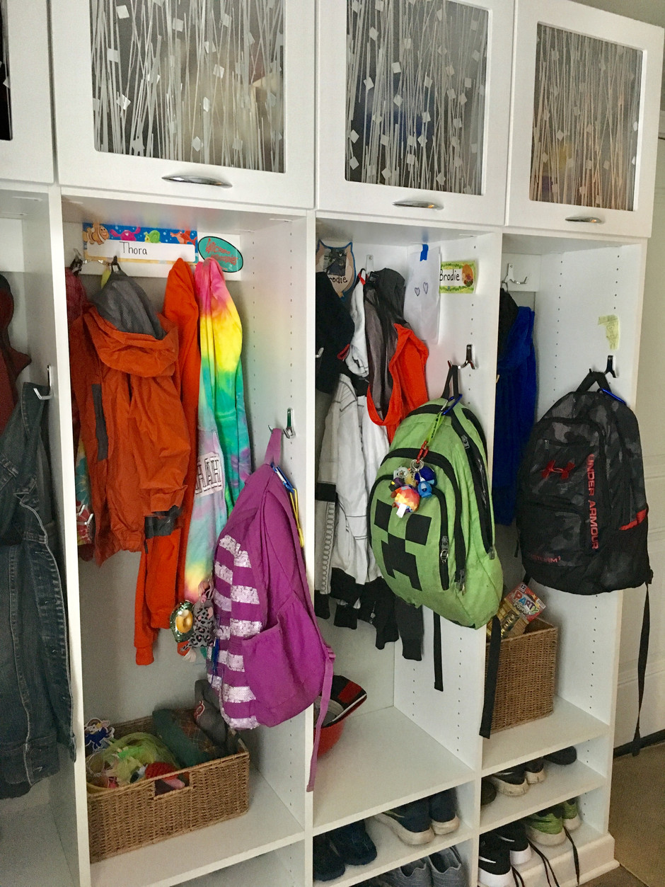 5 Reasons to Declutter Your Life