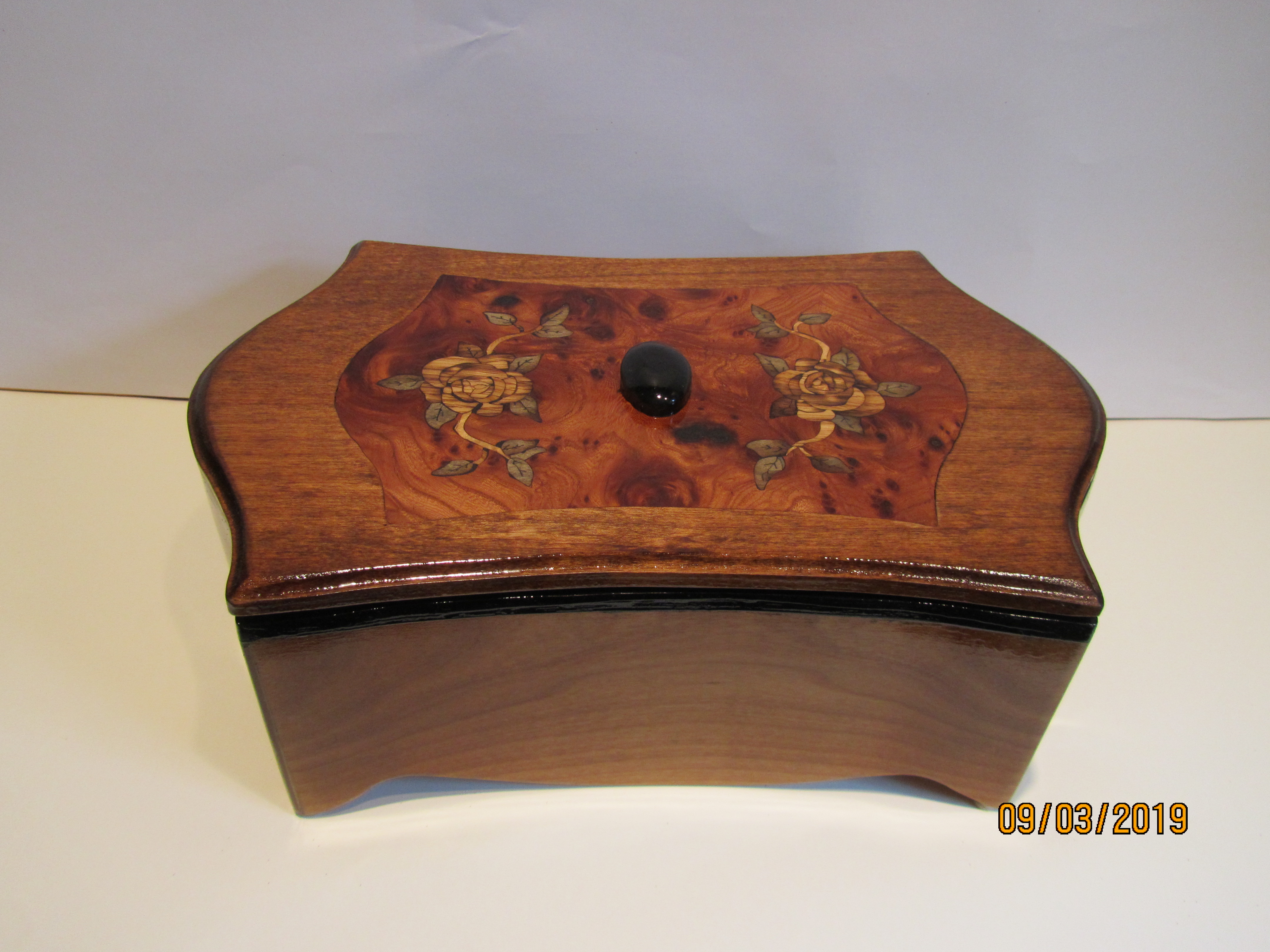 PB#256 French Marquetry Inlay 3 levels of Roses with Leaves in corners $300