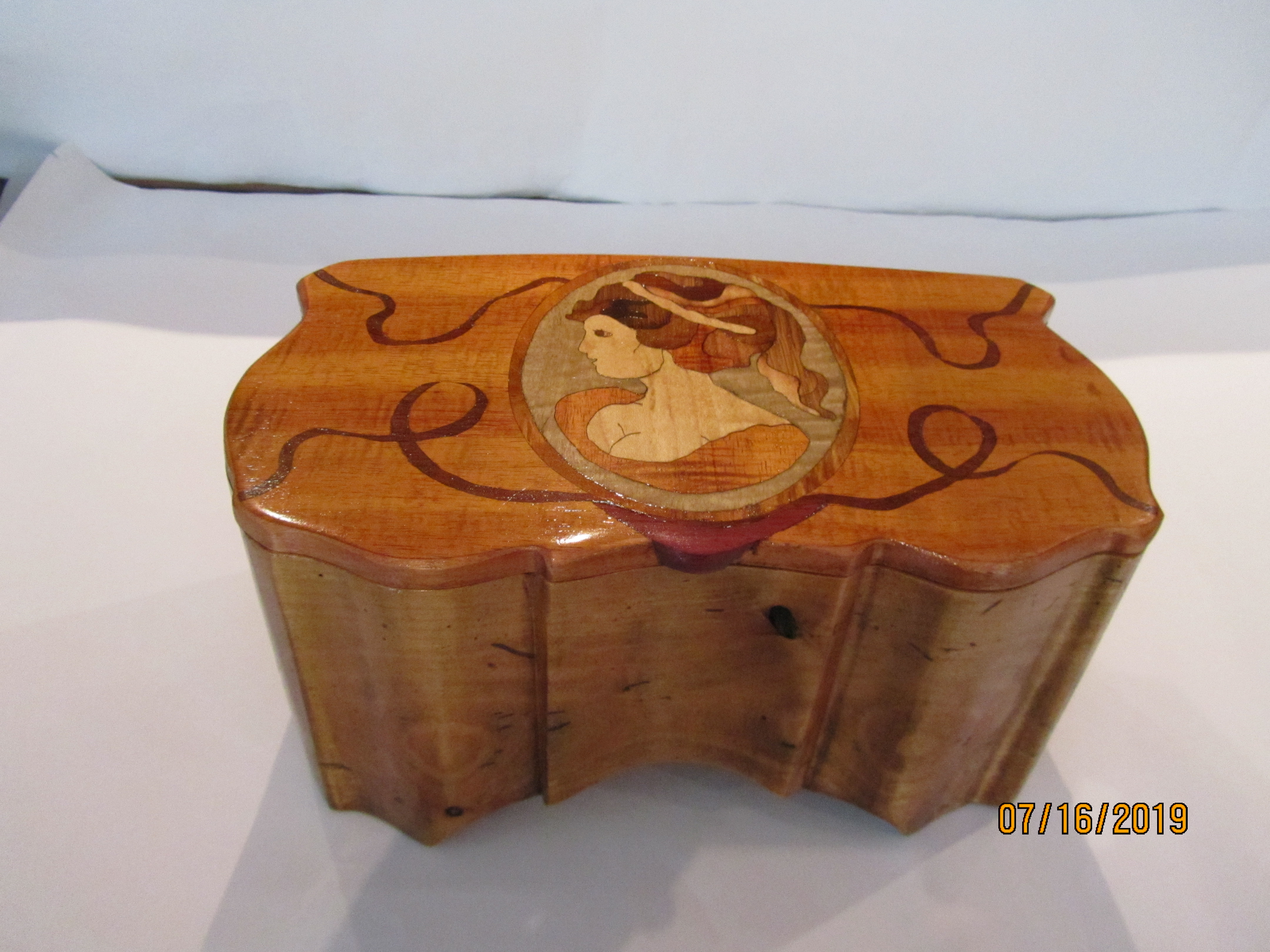 PB#250 French Marquetry 2 Cameos wit