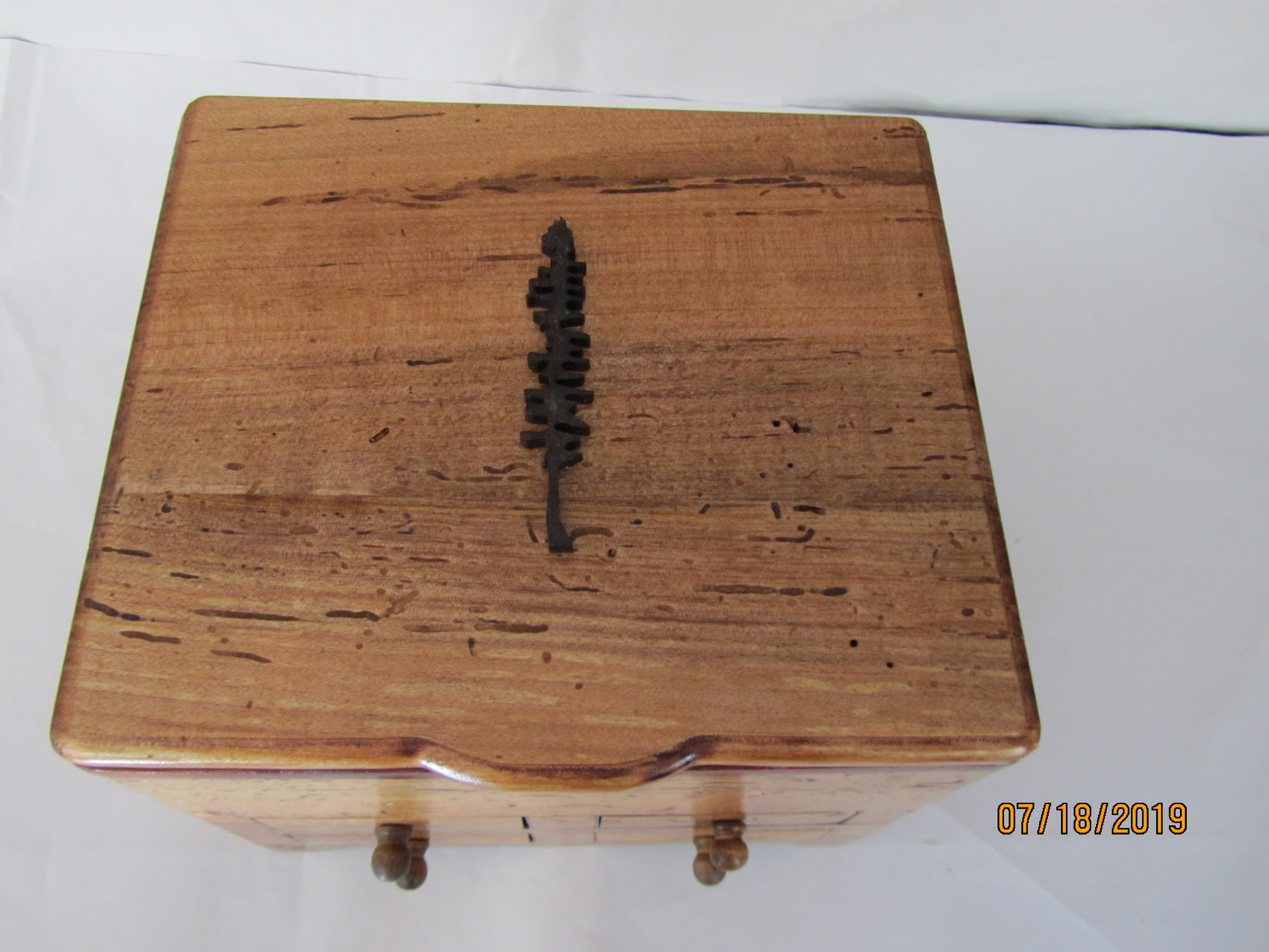 PB#252 Distress-Look Jewelry Case