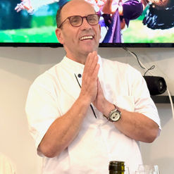 השף דניאל כץ מארח למסע טעמים אינטימי וחוויתי במיקום החדש שלו בפרדס חנה