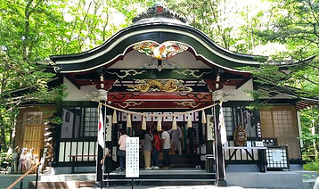 新屋山神社①.jpg