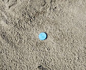 #写真 #漂流物 #海 #日本海 #日本海沿岸 #海岸 #ごみ #ゴミ #プラスチック #漂着ごみ #漂流ゴミ #海洋プラスチックごみ ###海のごみ #海洋ごみ #海のプラスチックごみ #海辺 #おもしろ #アート #漂着物 #海岸 #海外 #marine #debris #sea #wrack #pictur #japansea