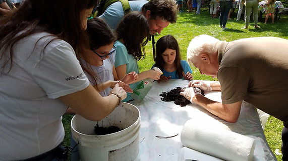 Dave the worm guy at children's event