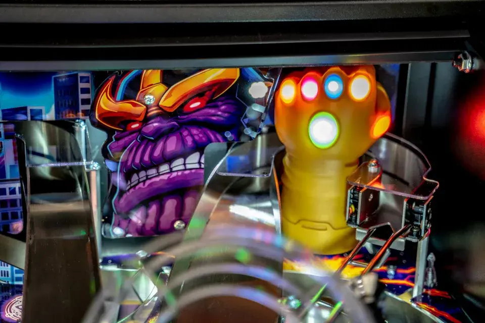 Miniature : Flipper Avengers Infinity Quest Premium