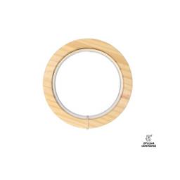 Bastidores de Pinus Tratado para fazer seu lindo bordado.
Aro interno de Plástico Reciclável cor de Pinus
Medidas:
14cm (medida externa) com 12cm (medida interna)