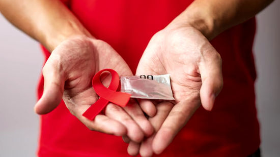 Organización mundial inicia campaña para reforzar prevención del SIDA en Chile