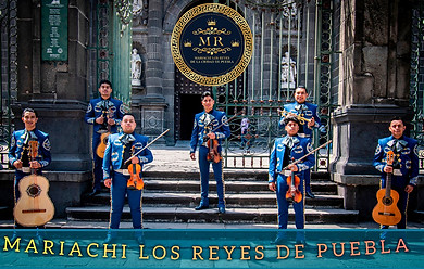 Mariachis puebla.jpg