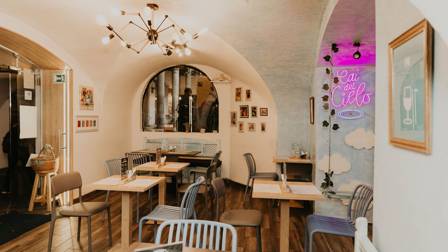 Querubín, resto-bar en Quito, Ecuador.