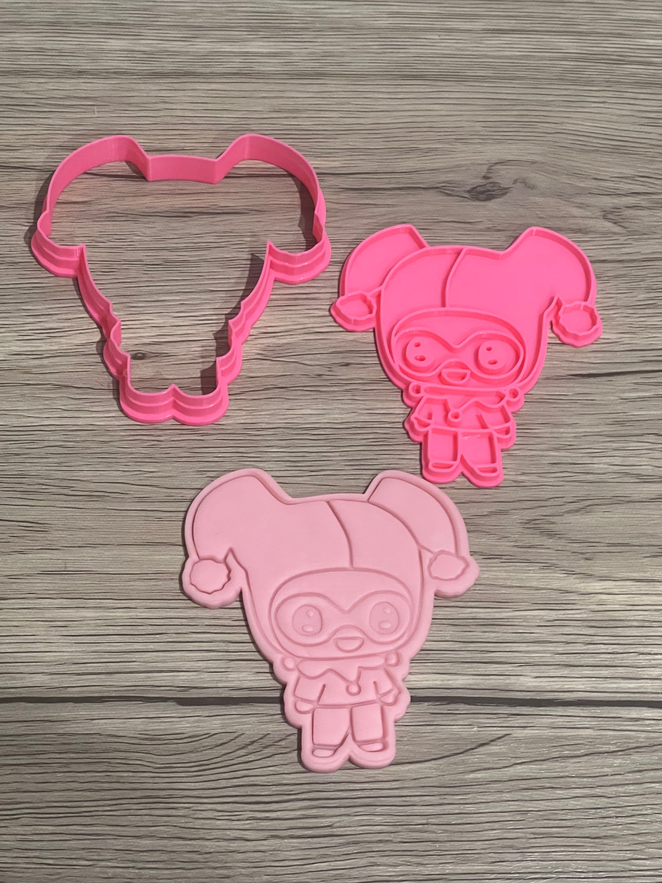 Harley Quinn Cutter+Stamp