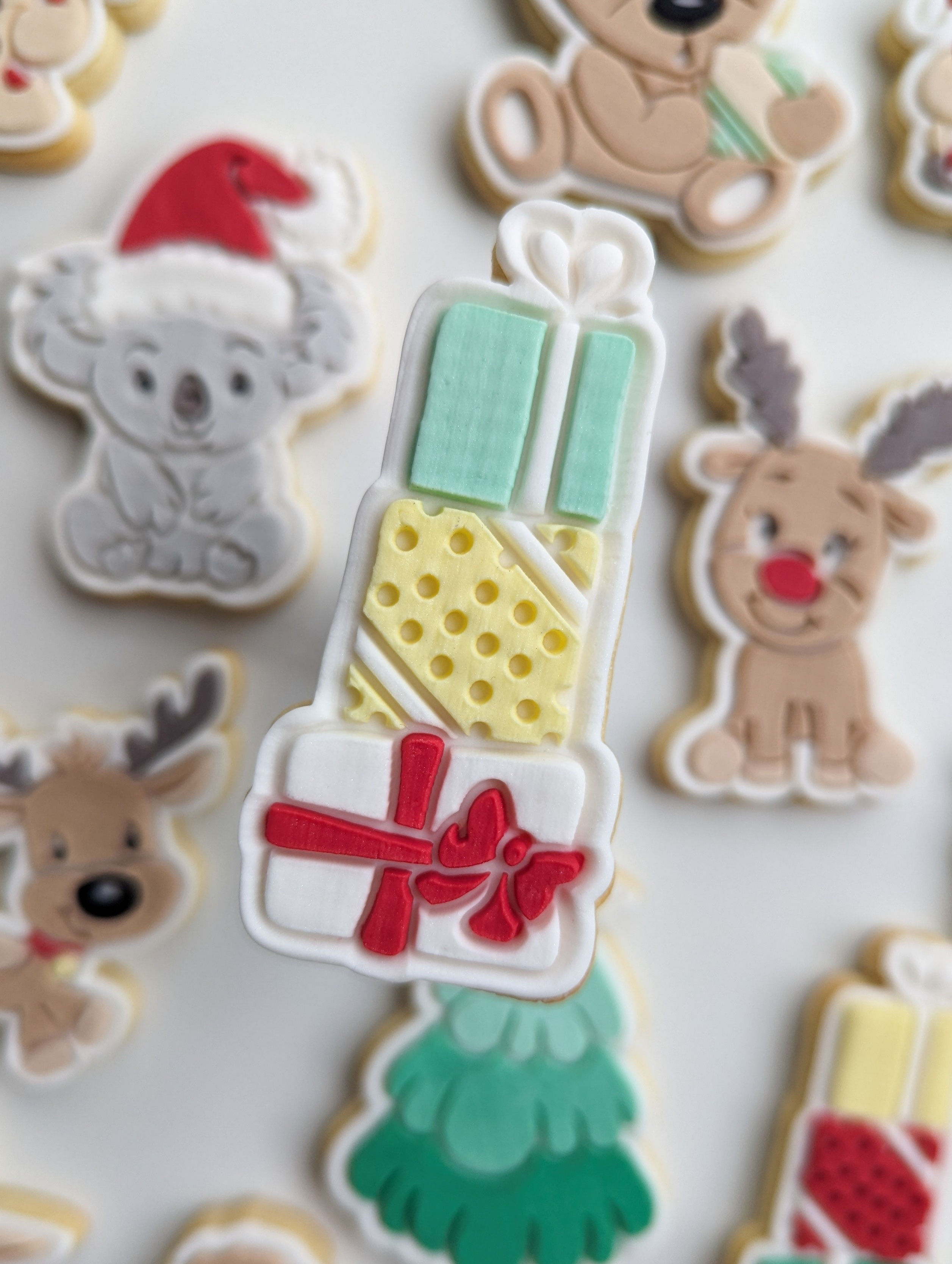 Present Stack Fill Debosser + Cutter