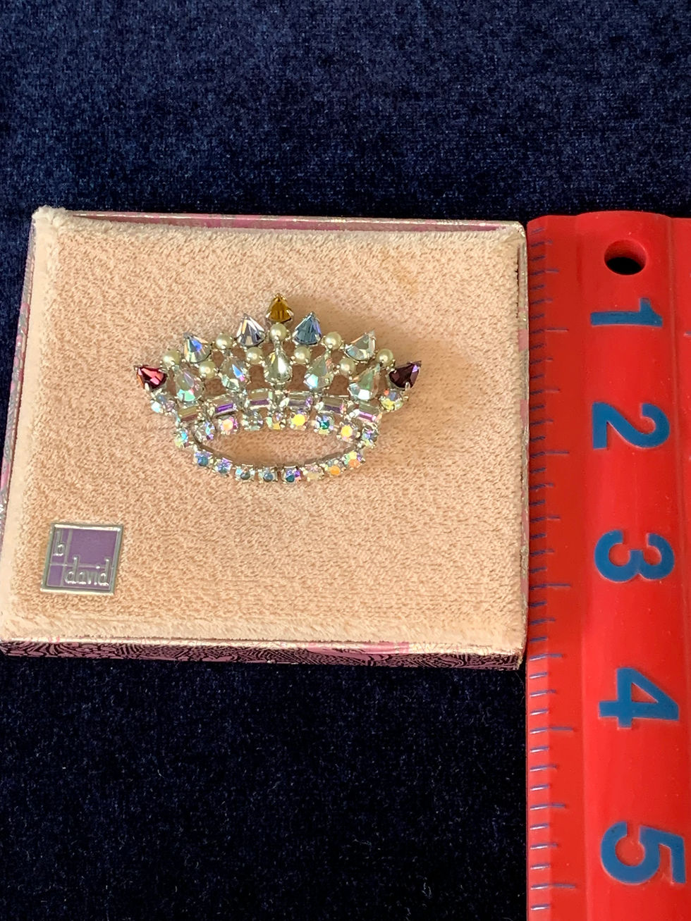 Thumbnail: B David 's Famous Crown