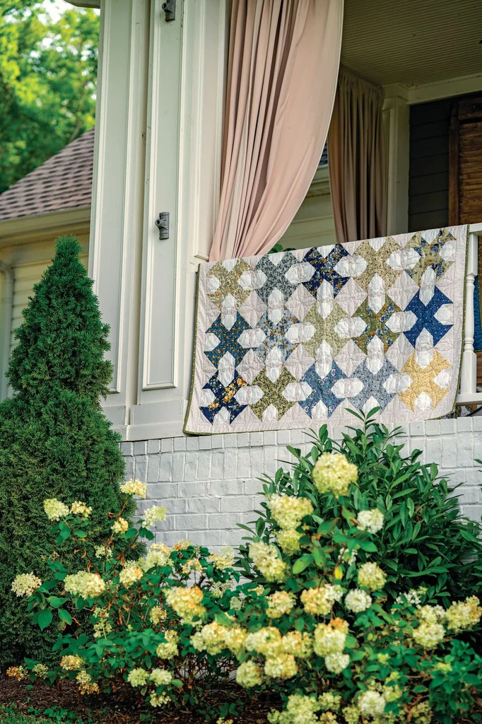 Gerri Robinson QUILTS IN BLOOM Spiral Bound Pattern Book Mysite