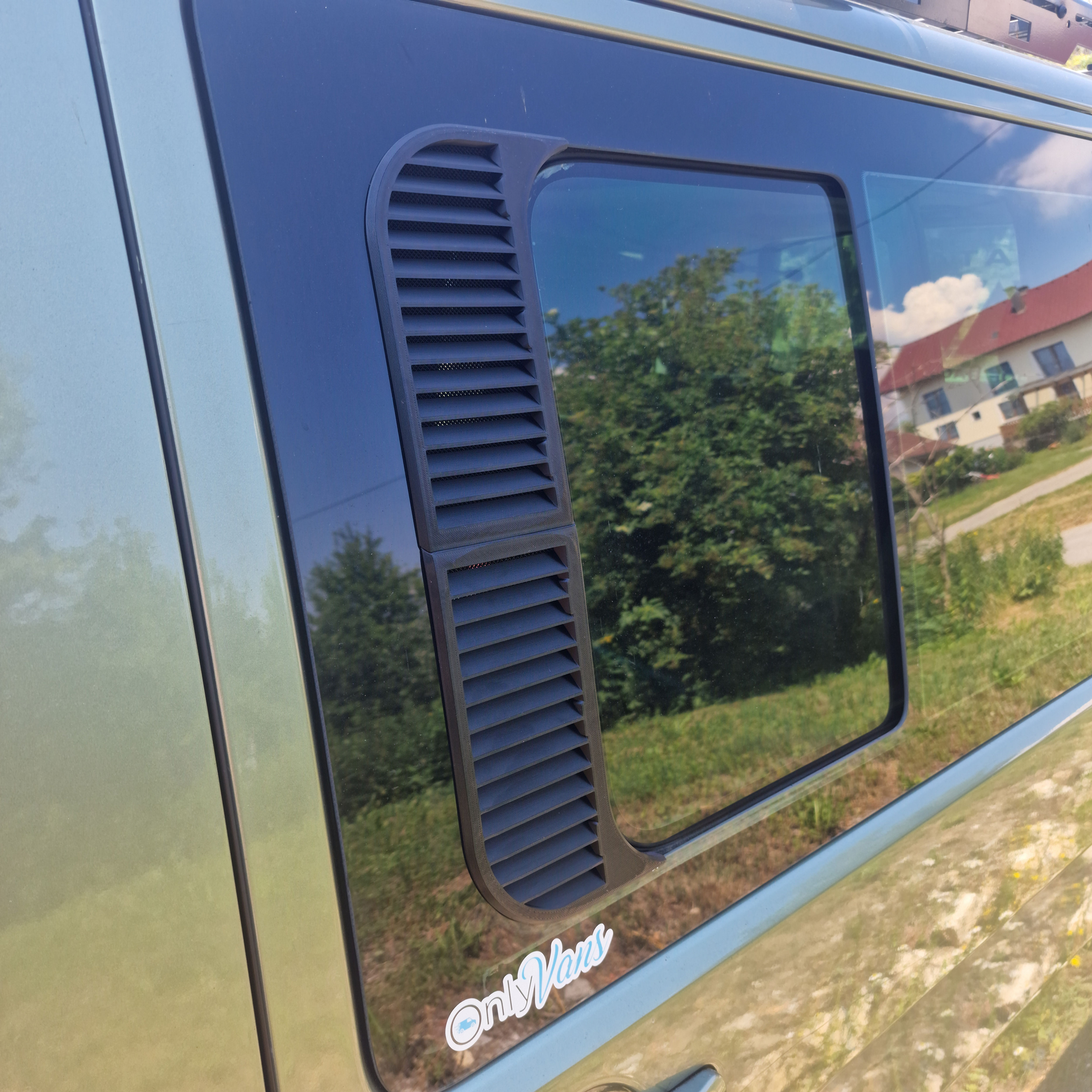 Rear Window Vent – Volkswagen T5