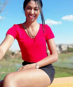 42044917_302462967205465_916223754108298