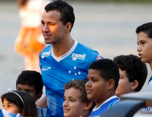 Com Damião e Arrascaeta na lista, Marcelo chama 19 atletas para decisão