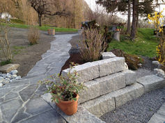 Natursteinplatz.jpeg