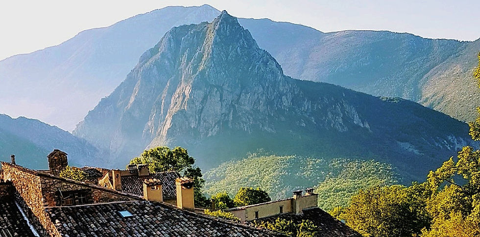 chateau remove writing_edited.jpg