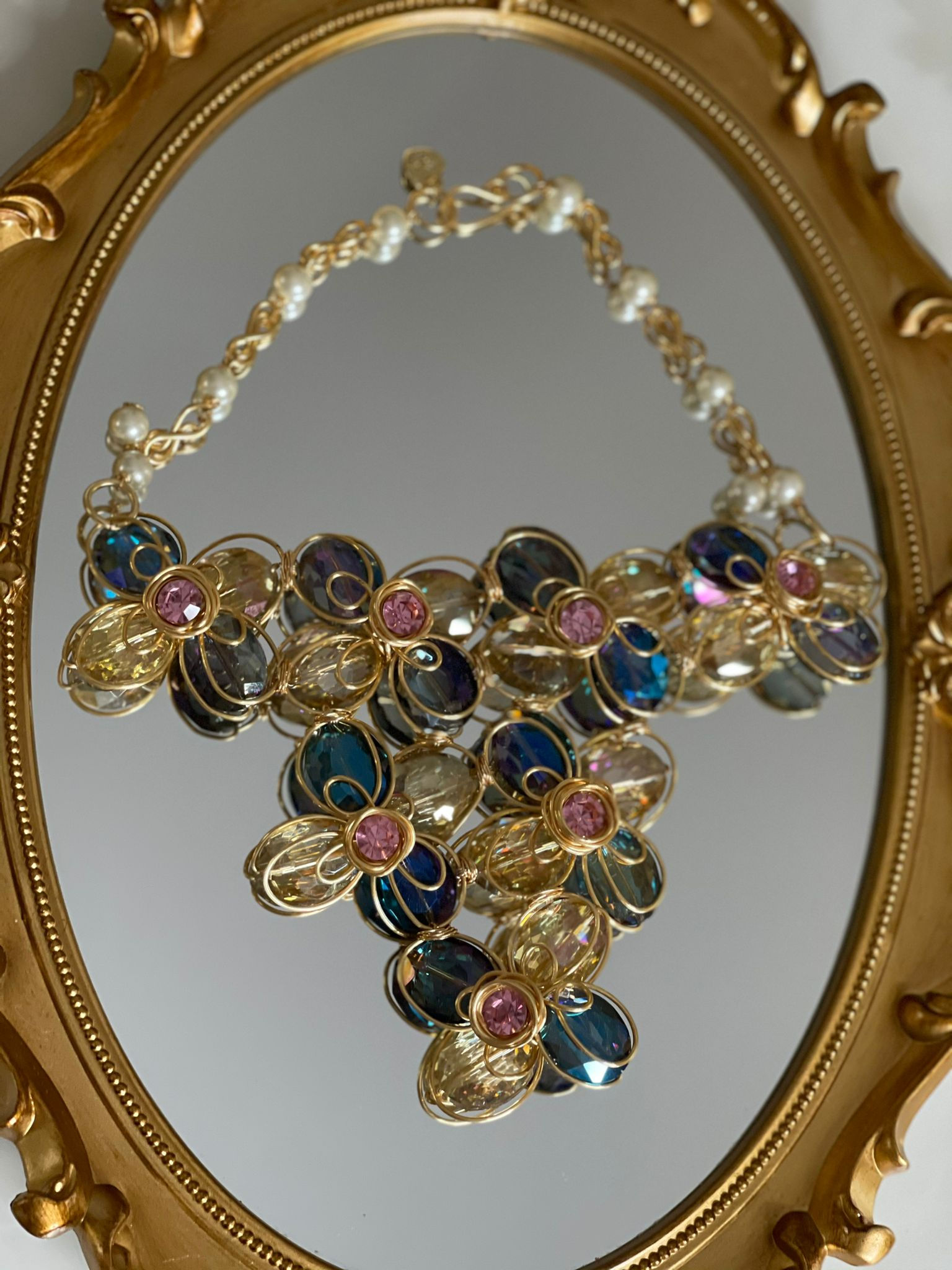 Luxury Christine Queen Azul Tornasol,Amarillo Cristalizado y Swarovski Soft Pink