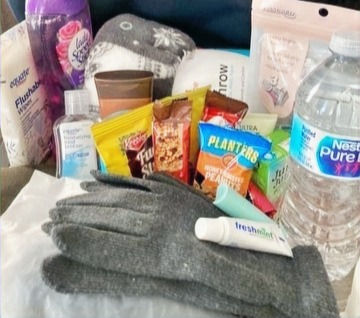 Winter Jirah Pack Giveaway for the Homeless in Downtown Los Angeles