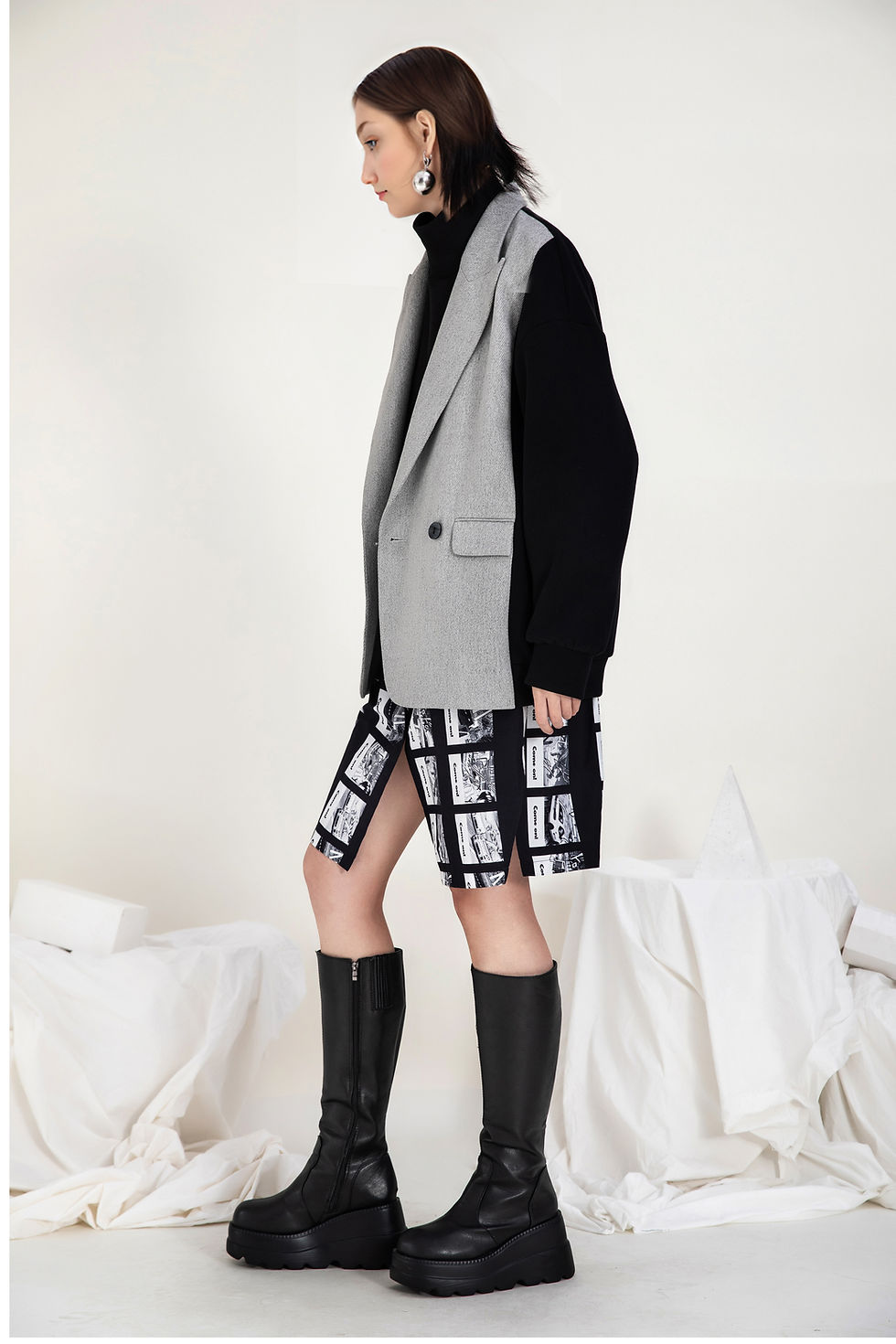 Thumbnail: Urban Style Color-block Suit