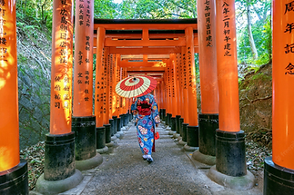 santuario-fushimi-inari-em-kyoto.webp