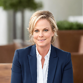 Shannon Headshot 1.png