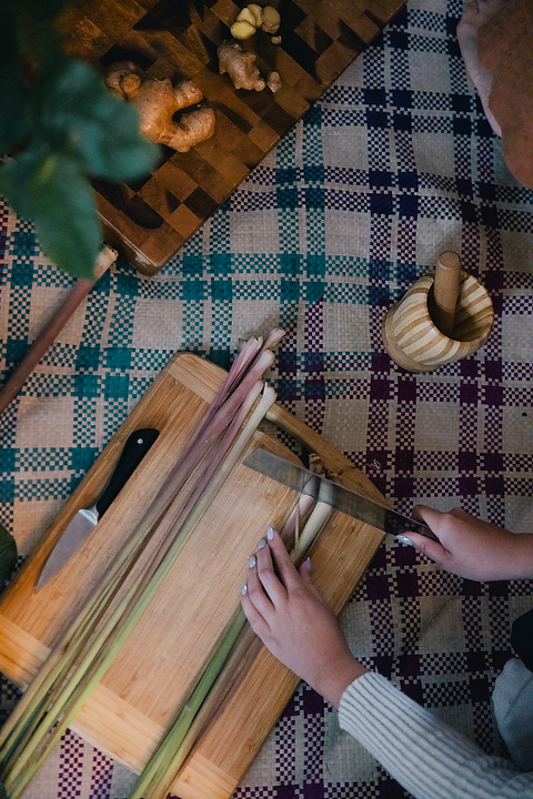 023-LanaMakingWorkshop_MagentaHouse_credit-Anna Hay.png