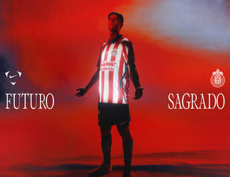 Nike y el Club Deportivo Guadalajara presentan los nuevos uniformes de local y visitante del club