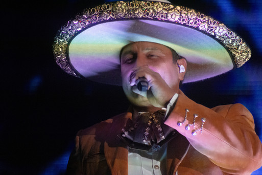 Alejandro Fernández reúne a 270 mil personas en Guadalajara con “La Serenata Más Grande del Mundo” en La Minerva