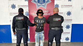 Policía de Tlaquepaque detiene a hombre armado en la colonia Ojo de Agua