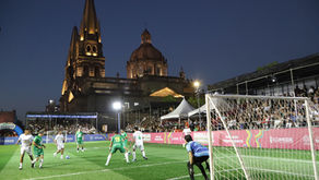 Inaugura Vero Delgadillo actividades de “Guadalajara es Mundialista” con partido de leyendas y ex mundialistas