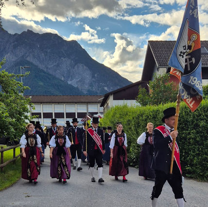 Fronleichnamsprozession & Dämmerschoppen in Gantschier