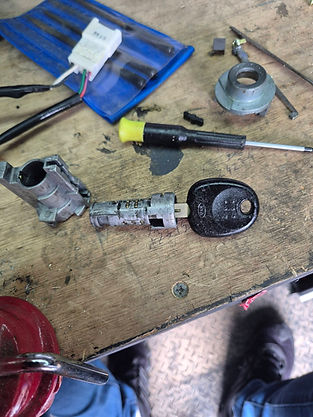 Ignition lock cylinder repair with new key