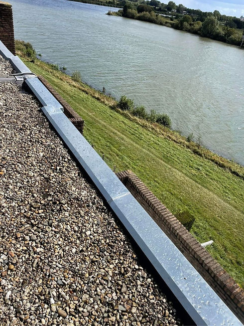 Zink dak, goten, Nieuwegein.