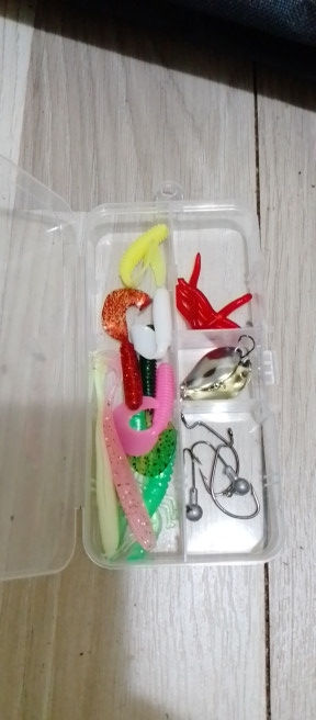 Miniature : Kit canne à pêche et accessoires complet 