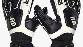 Como escolher a luva de goleiro ideal