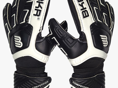 Como escolher a luva de goleiro ideal