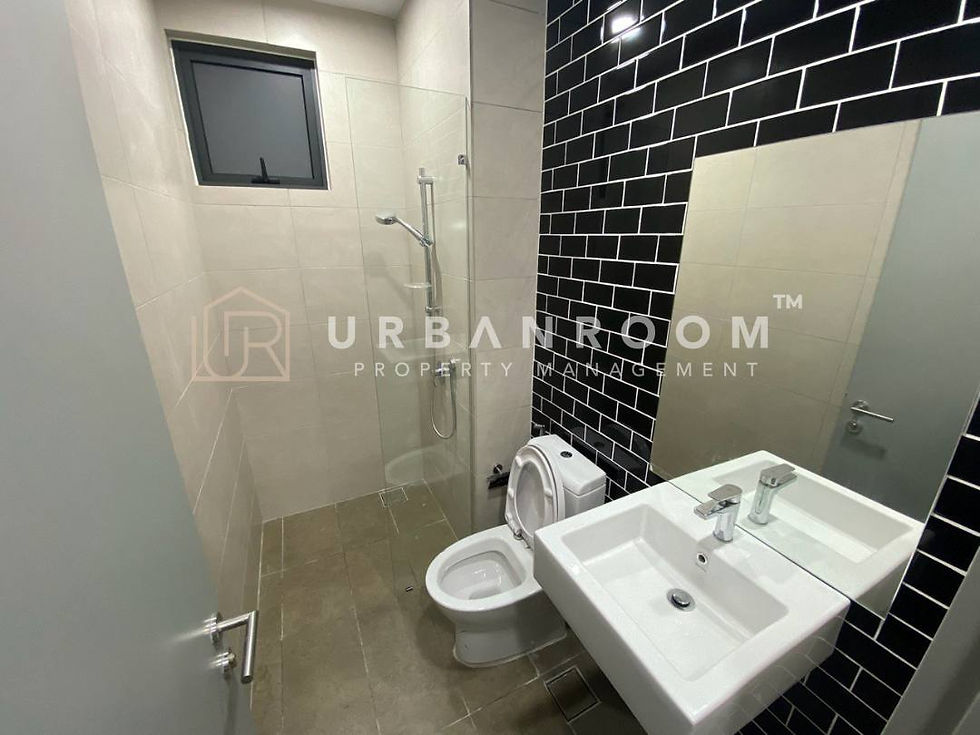 Thumbnail: Sliding Door Room @ Union Suites Bandar Sunway