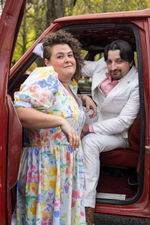 Awkward 80s themed courthouse elopement