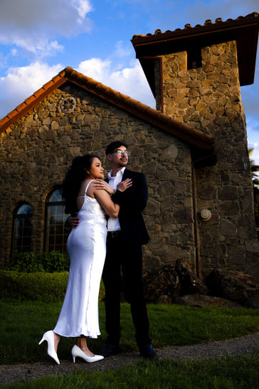 Traditional dressed couple at Oregon based Italian wedding venue