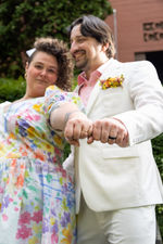 Awkward 80s themed courthouse elopement