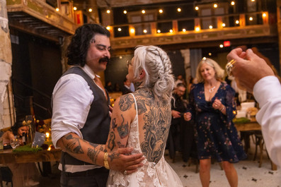 alternative wedding at Ruins at the Astor on Oregon Coast