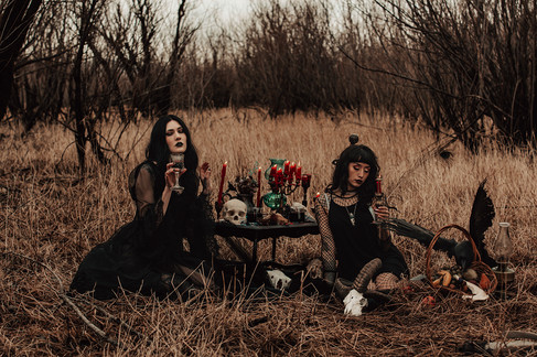 Gothic picnic with two gothic Oregon based models