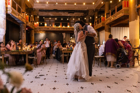 alternative wedding at Ruins at the Astor on Oregon Coast