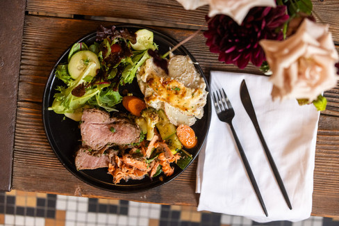 alternative wedding at Ruins at the Astor on Oregon Coast