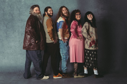 The ultimate Awkward 80's portrait photography session at Portland photo studio, hillarios, quirky, nostalgic holiday and year-round mini-session