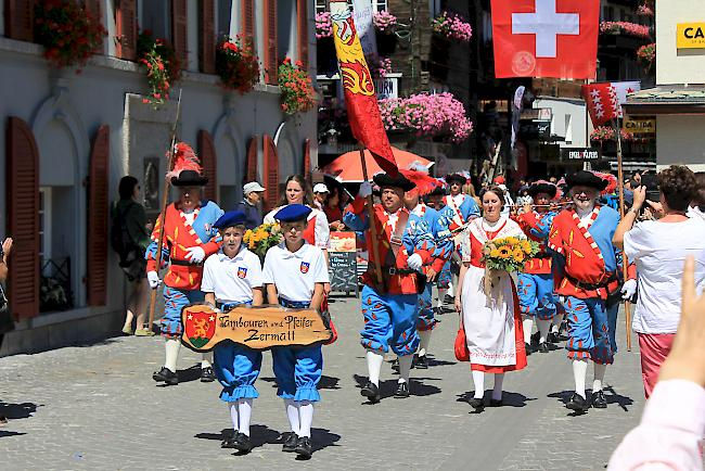  Zermatt - Festa del folklore